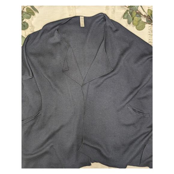 Lululemon Sweater Wrap in Navy - Picture 3 of 5